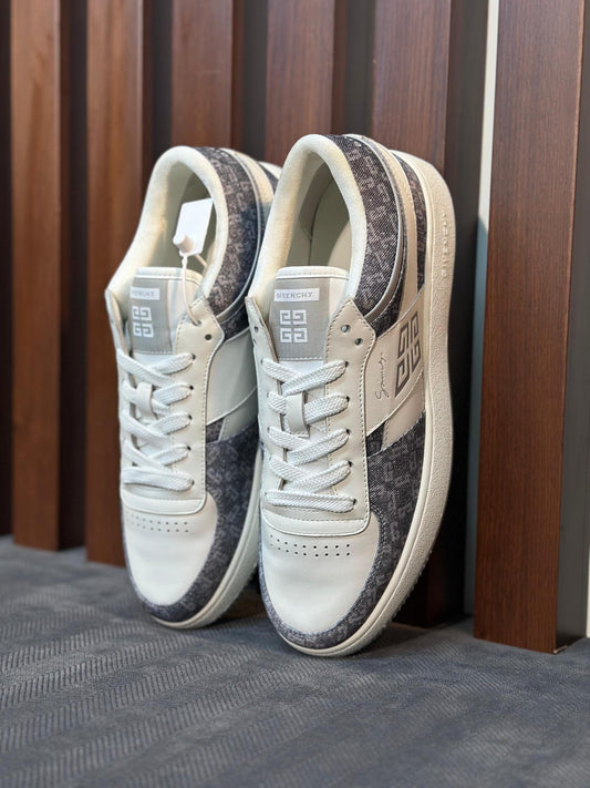 Givenchy Sneakers