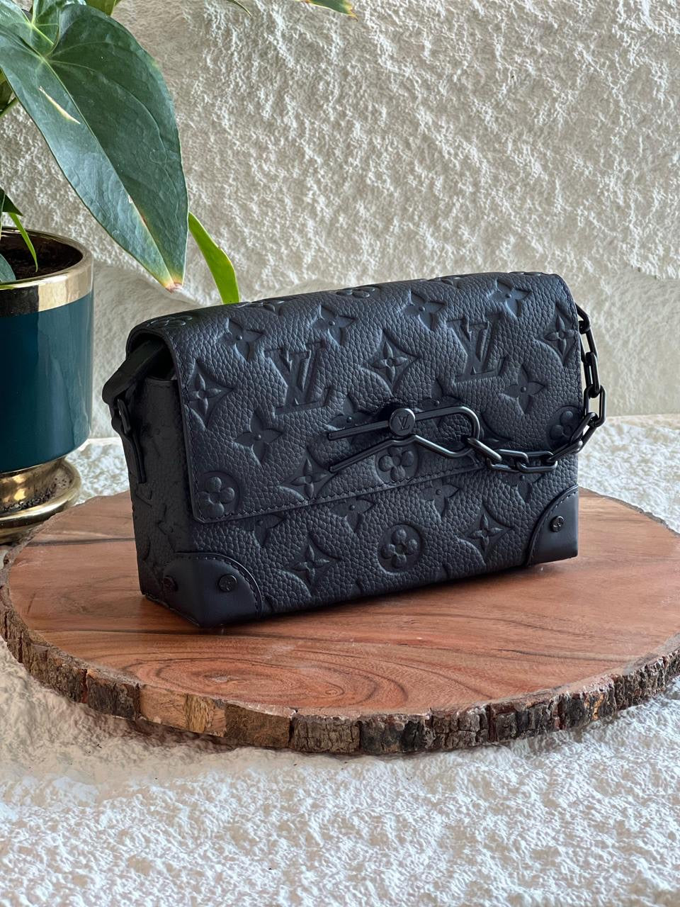 Louis Vuitton Sling Bag (VIP Quality) 3 colors