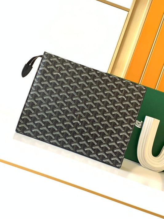 Goyard Clutch