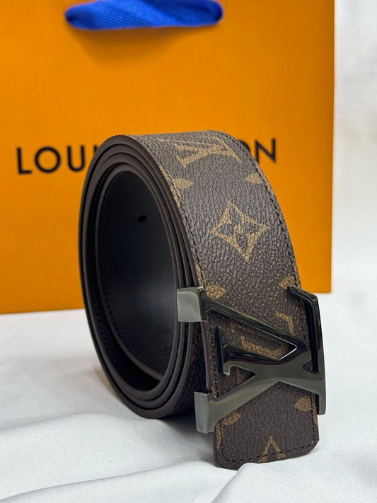 Louis Vuitton Belts 2 colors