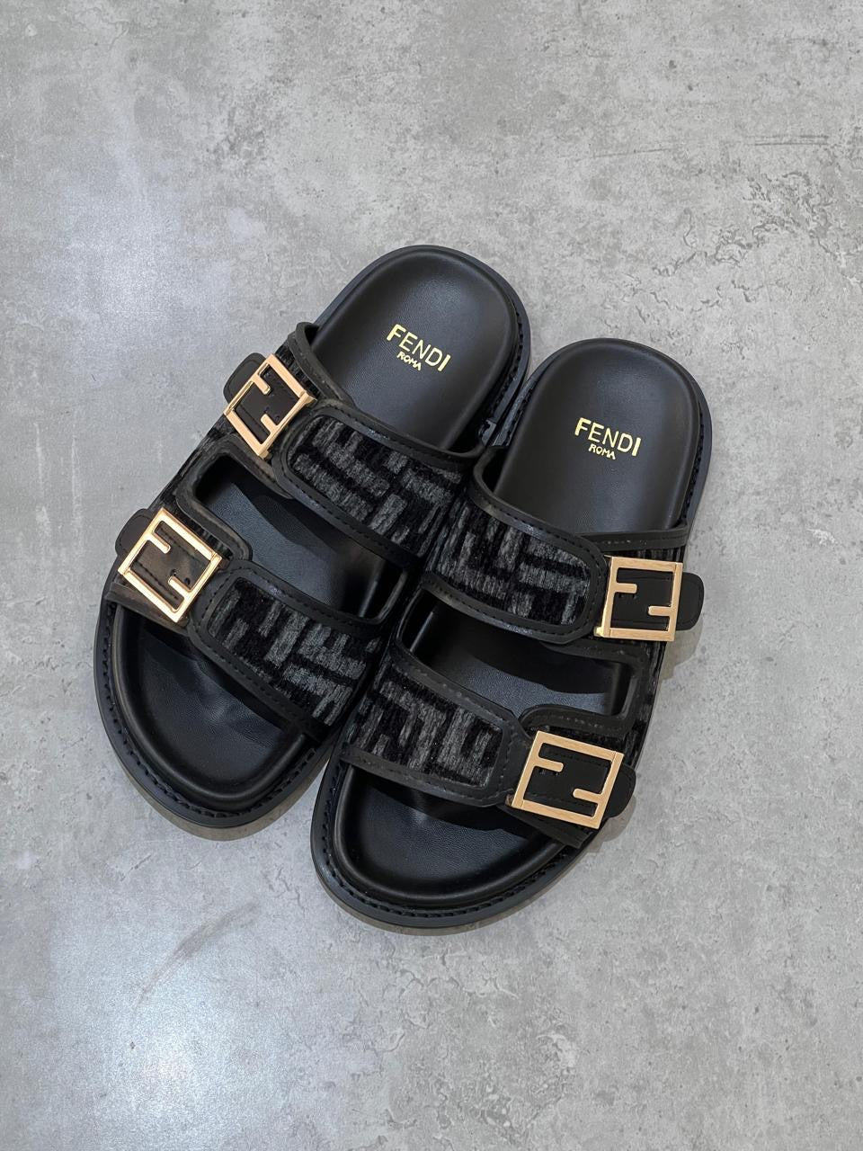 Fendi Slippers 3 colors
