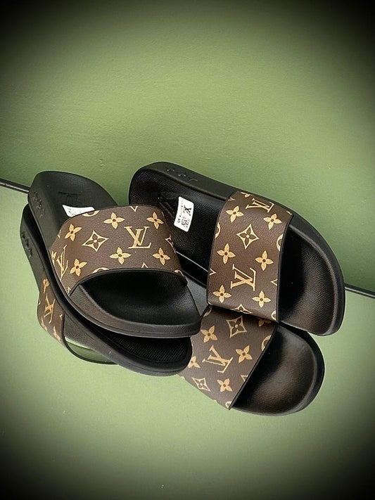 Louis Vuitton Slippers 2 colors