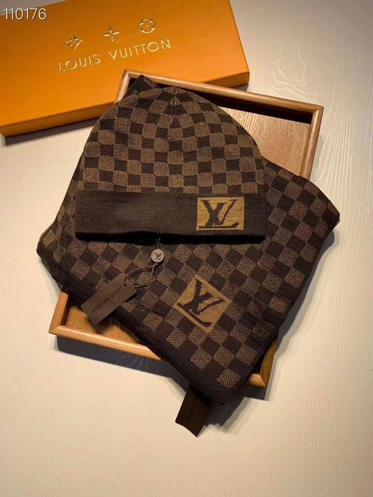 Louis Vuitton Beanie Set