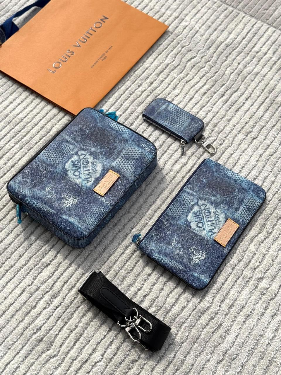 Louis Vuitton Messenger Bag 7 colors