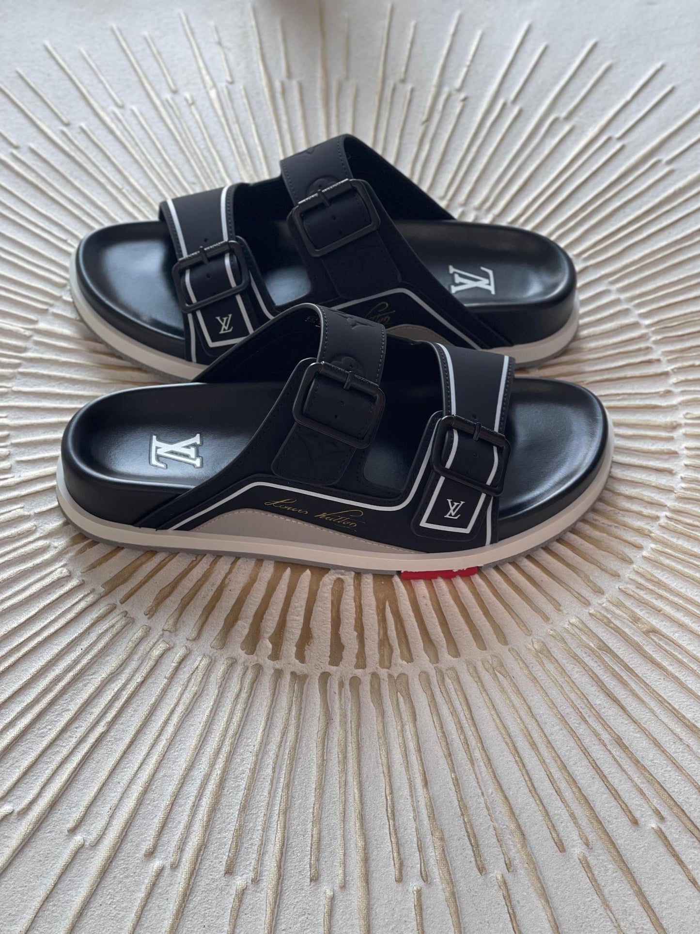 Louis Vuitton Slippers 2 colors