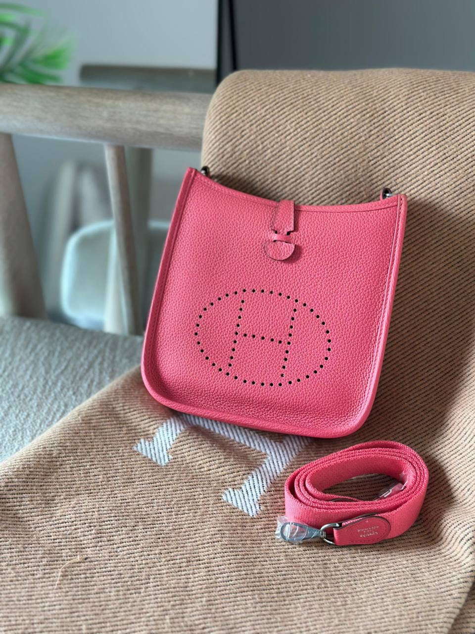 Hermes Evelyne TPM Sling Bag (VIP Quality)