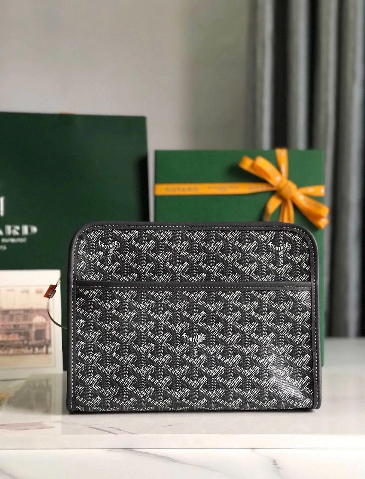 Goyard Clutch (VIP Quality)