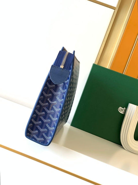 Goyard Clutch