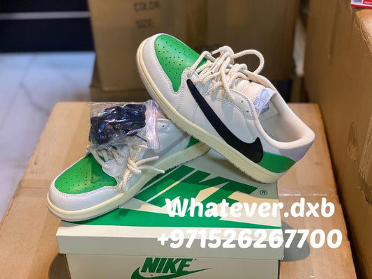 Jordan 1 Low Travis Scott