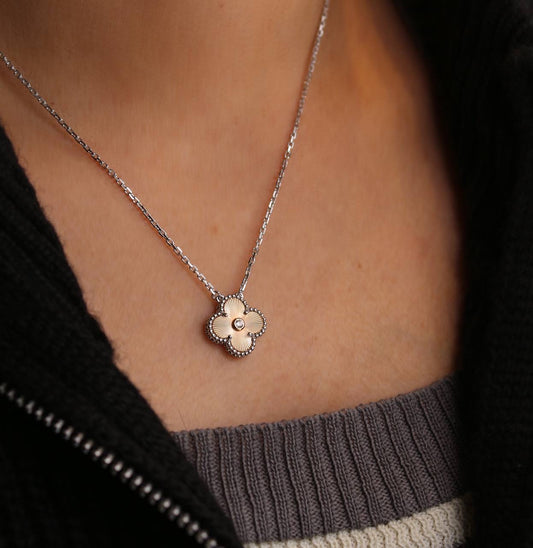 Vancleef & Arpels Jewelry Set