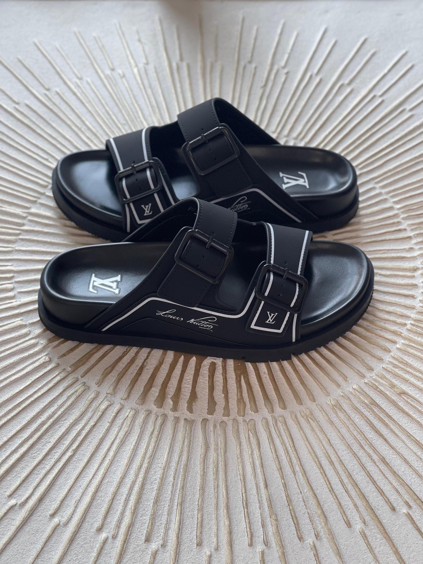 Louis Vuitton Slippers 2 colors