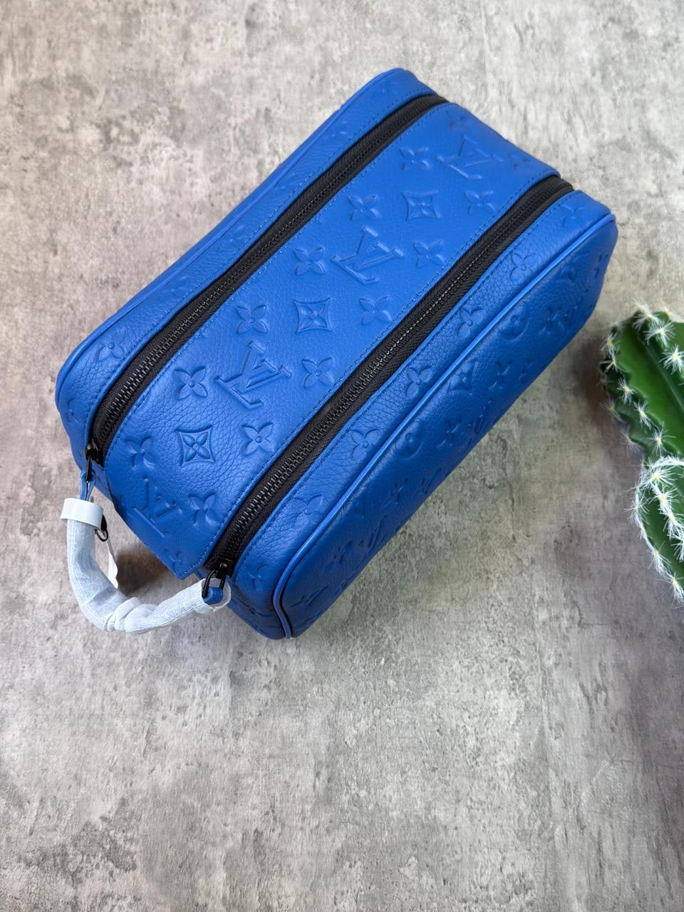 Louis Vuittin Pouch (VIP Quality) 8 colors
