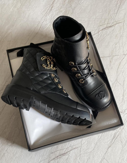 Chanel boot