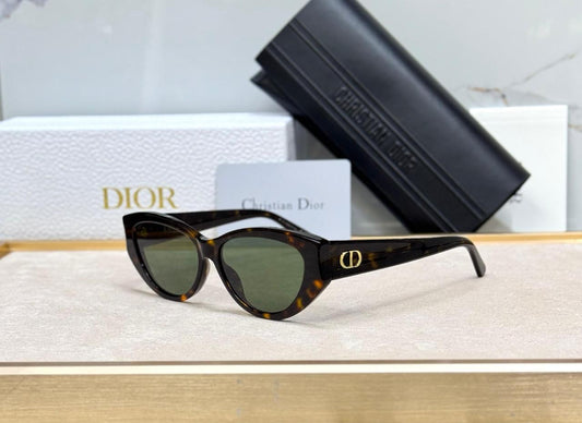 Dior Sunglasses 2 colors