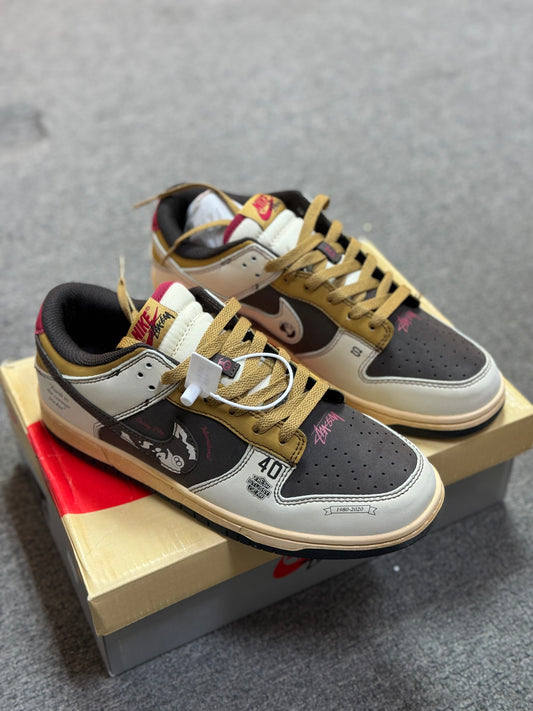 SB Dunk X Stussy
