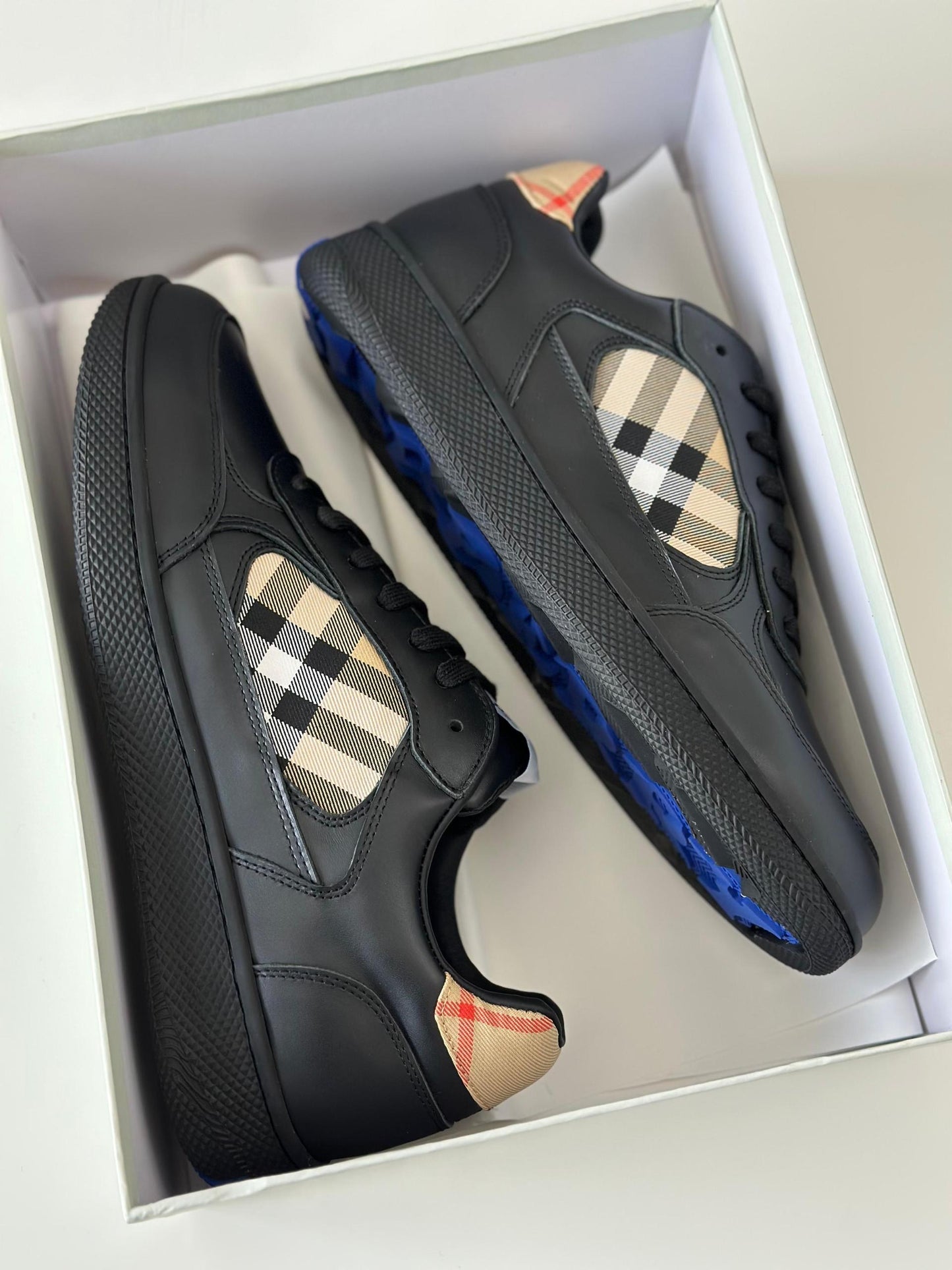 Burberry Sneakers 2 colors