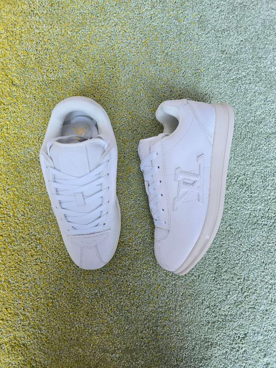 Louis Vuitton Sneakers 4 colors