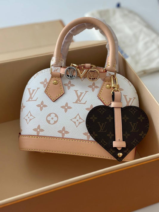 Louis Vuitton HandBag (VIP Quality)