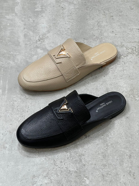 LOUIS VUITTON Female Shoes