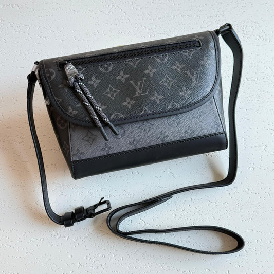 Louis Vuitton Messenger Bag (VIP Quality)