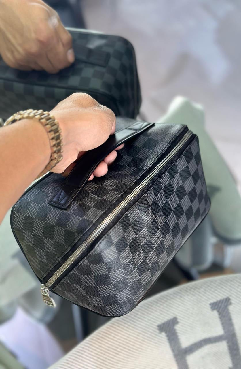 Louis Vuitton Pouch (VIP Quality) 3 colors