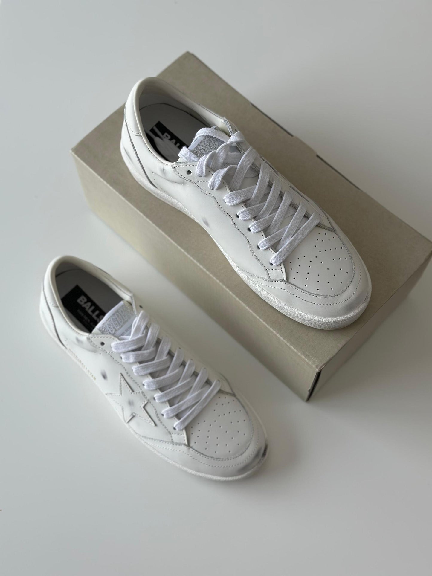 Golden Goose Sneakers