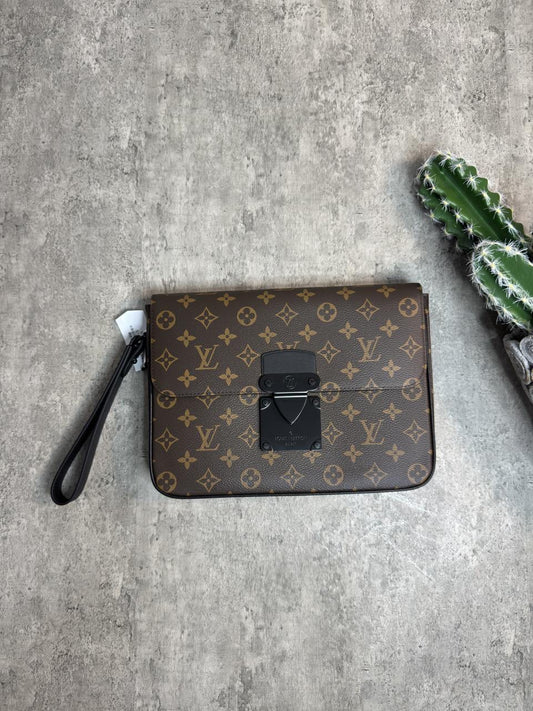 Louis Vuitton Clutch (VIP Quality) 2 colors