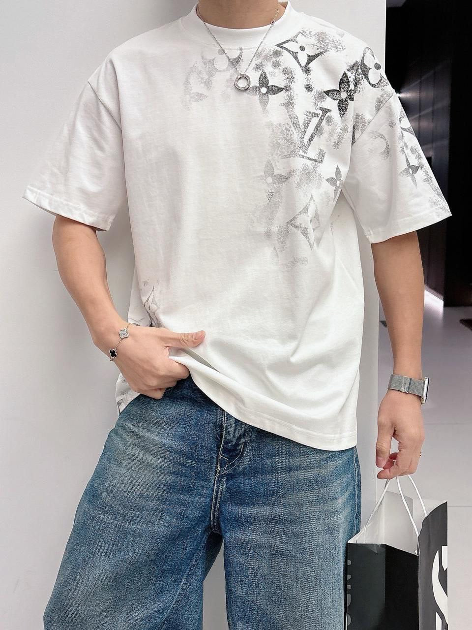 Louis Vuitton T-shirt