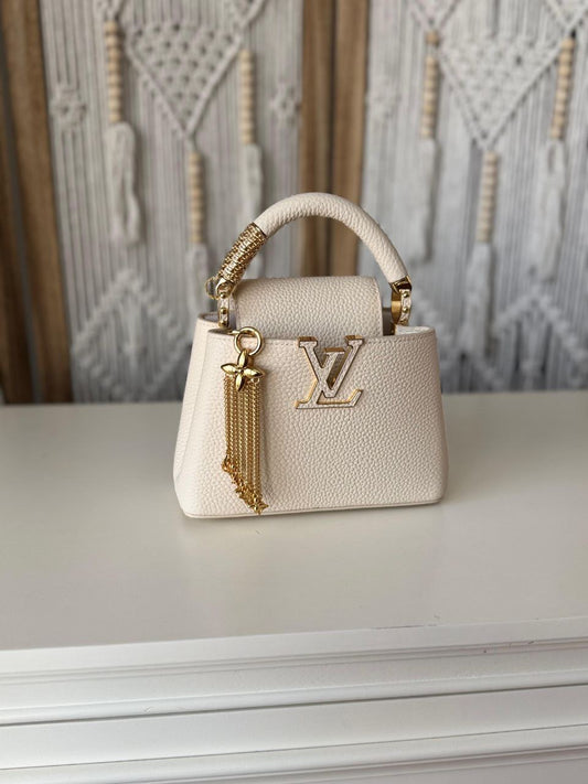 Louis Vuitton Handbag (Vip)