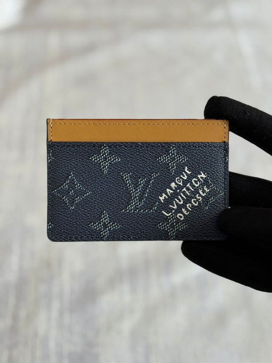 Louis Vuitton CardHolder