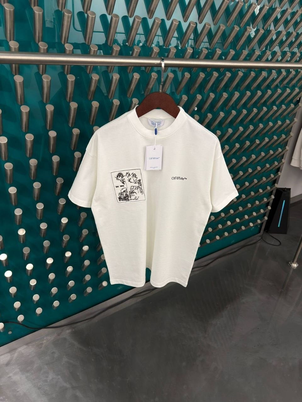 Off White T-shirt