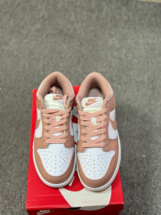 SB Dunk Low Rose Whisper