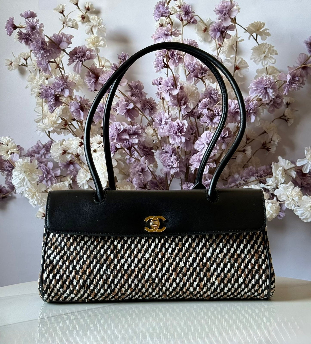 Chanel Shoulder Bag (Vip)