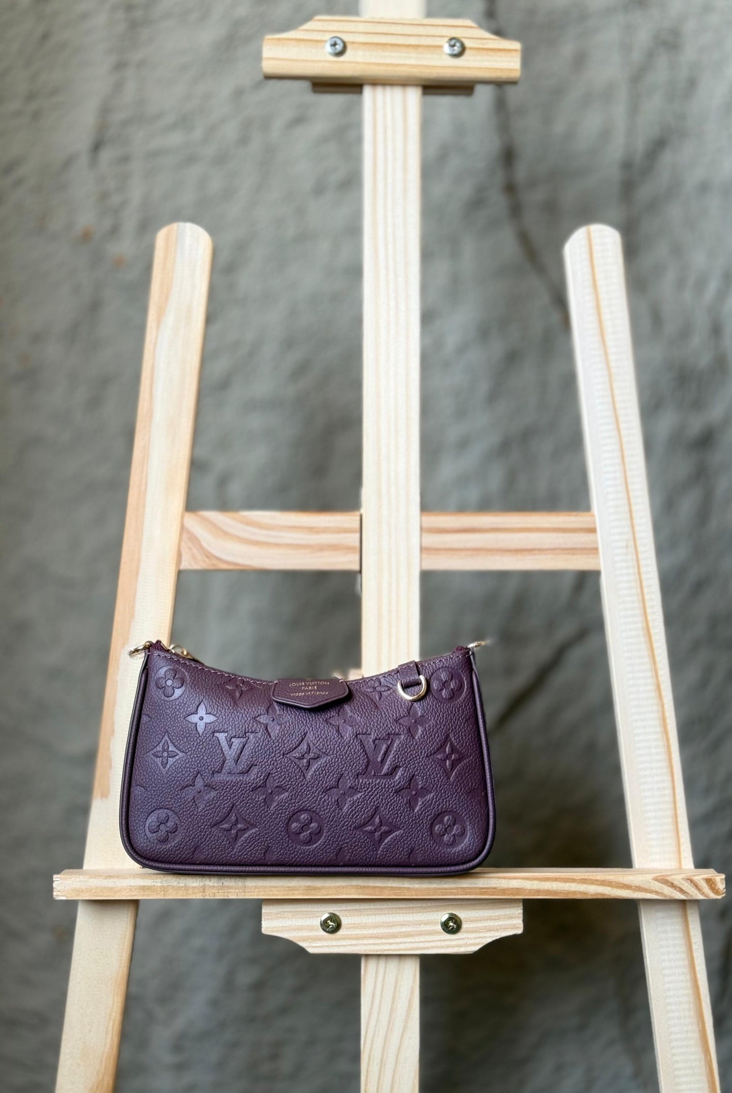 Louis Vuitton Shoulder Bag (VIP)