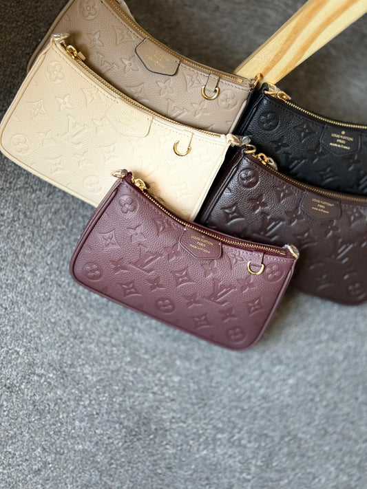 Louis Vuitton Shoulder Bag (VIP)