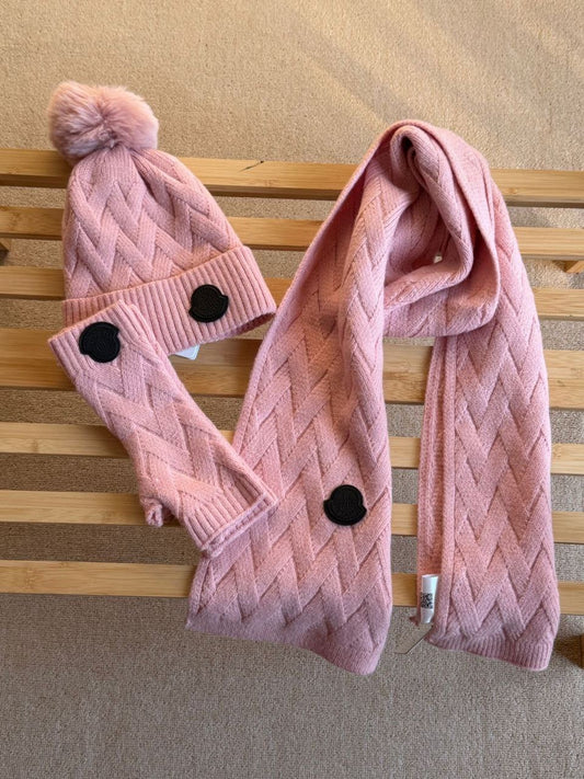 Moncler (Scarf-Gloves-Beanie)