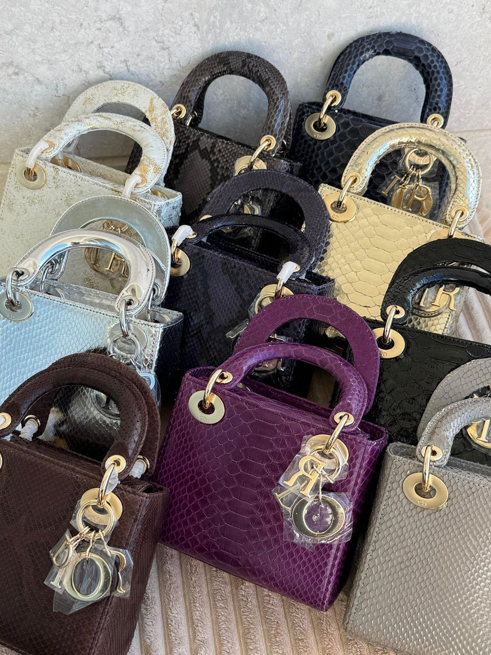 Dior HandBag (VIP Quality)