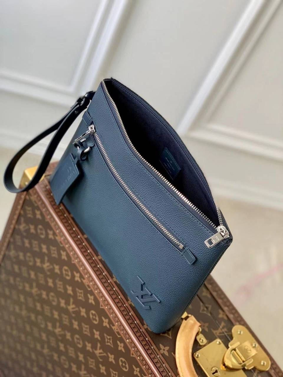 Louis Vuitton Clutch Bag (Vip)