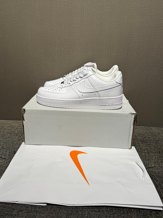 Nike Air Force 1 White