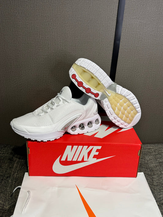 Nike Air Max DN white