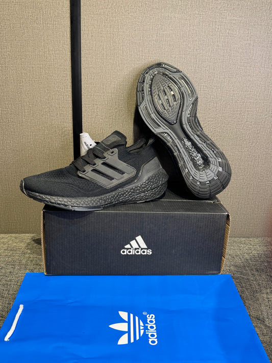 Adidas UltraBoost 21