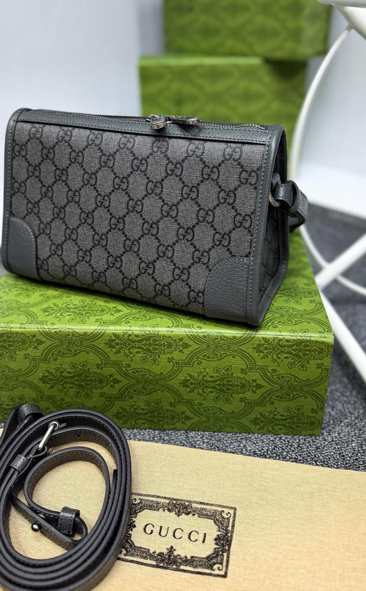 Gucci Messenger Bag ( VIP Quality )