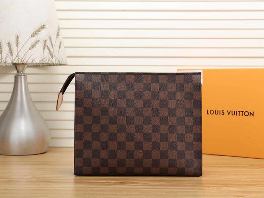 Louis Vuitton Clutch