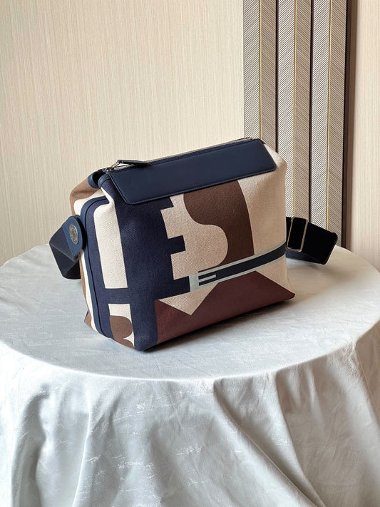Hermès Crossbody Bag - Beige