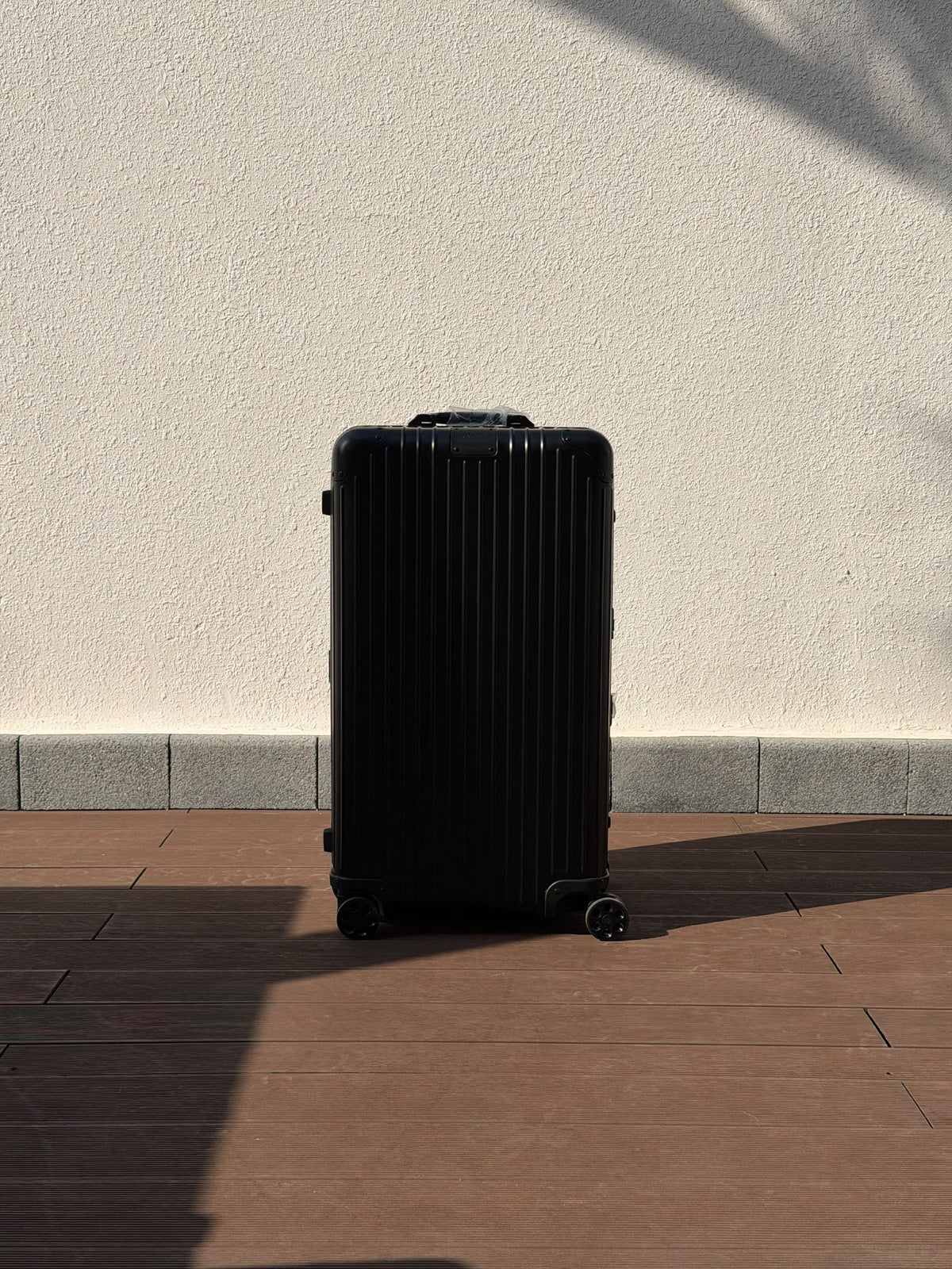 Rimowa Suitcase - Black