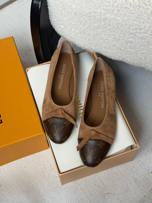 Louis Vuitton Bow-Toe Ballerina - Brown Monogram