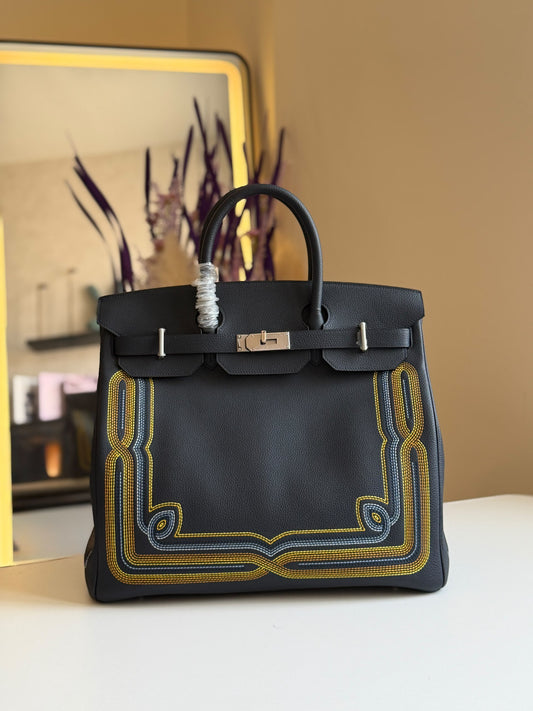 Hermès Handbag - Black