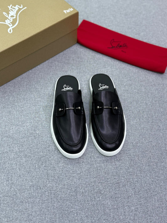 Christian Louboutin Mule - Black