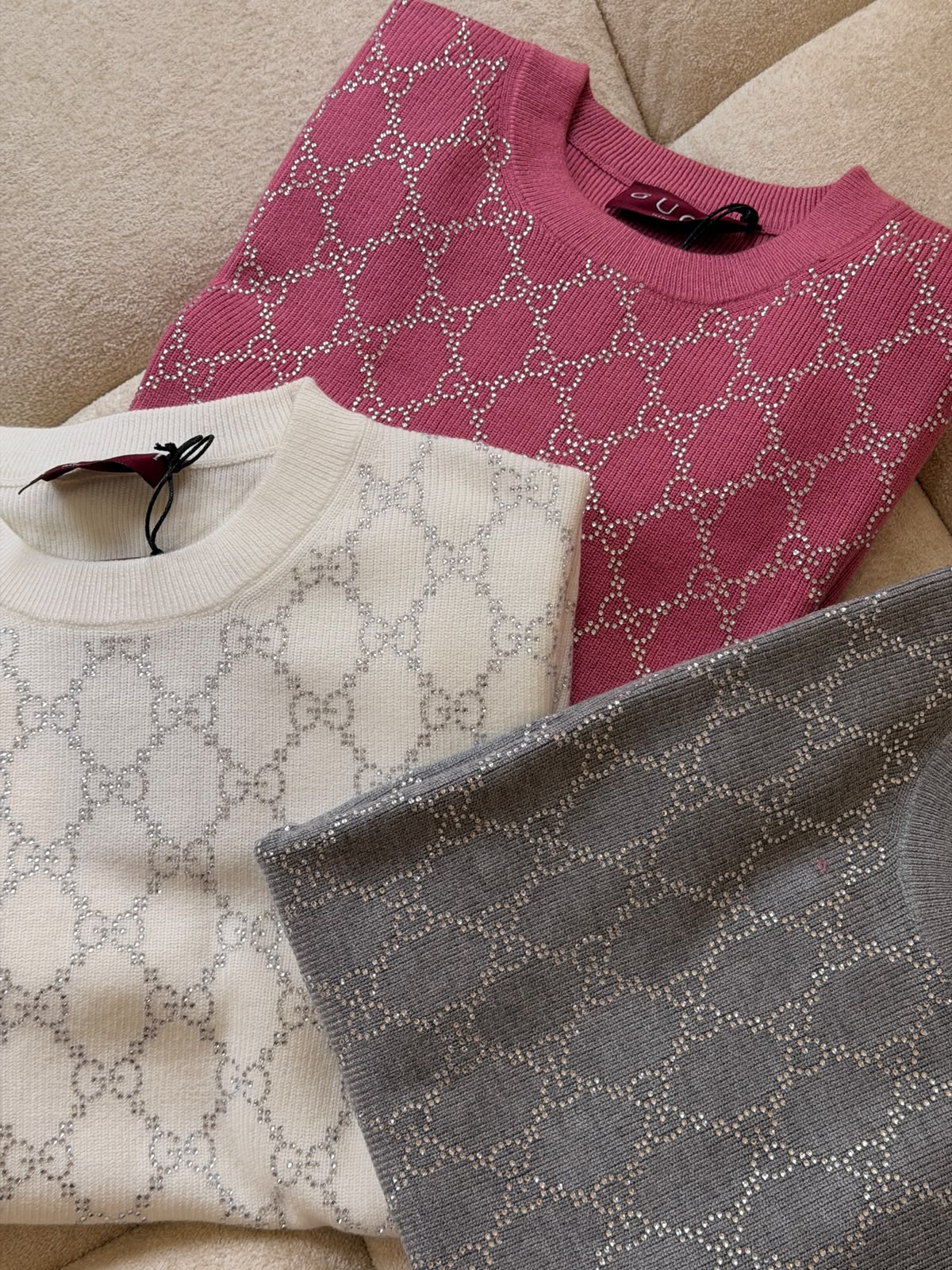Gucci Knitted T-Shirt - Grey, White, Pink