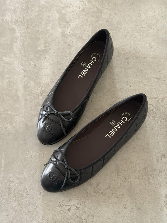 Chanel Quilted Bow Ballerina - Black, Navy